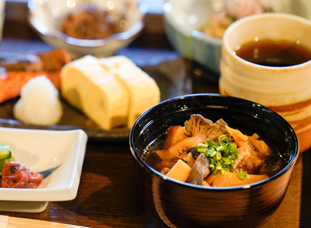 朝食